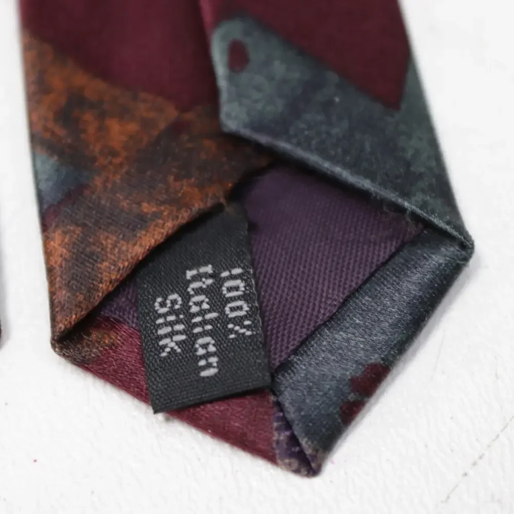 Vtg Cambridge Classics Mervyns Tie Mens 57 in Burgundy Silk Abstract Wide